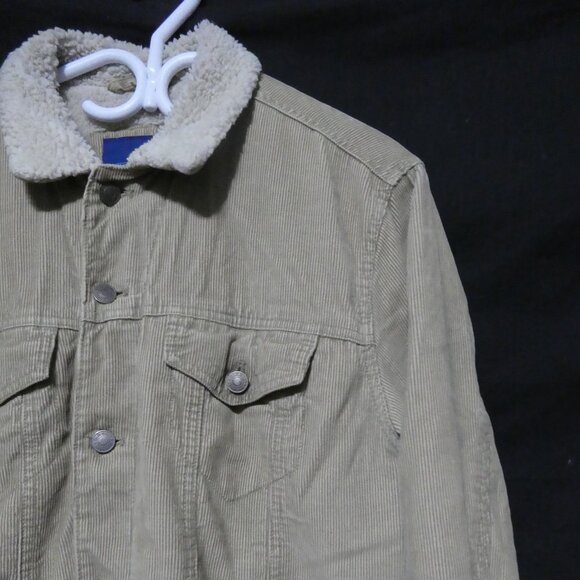 OLD NAVY | large | Button-Up Front Collared Corduroy Jacket | Sherpa Lined | EUC - Picture 4 of 14